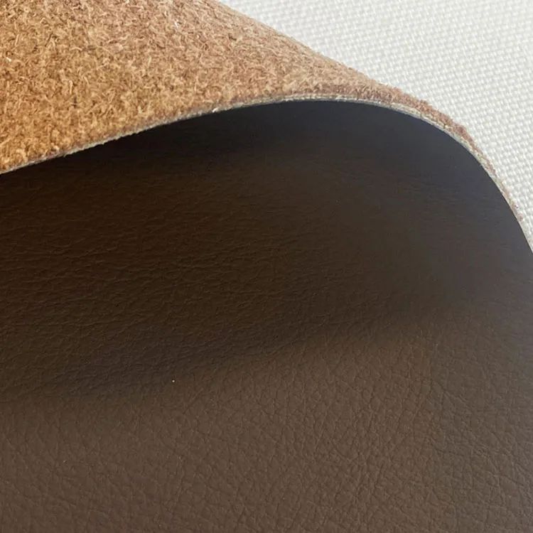 Ako zmäkčiť kožu topánok?